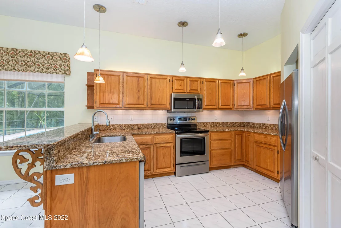 Photo of 3396 Lionel Road