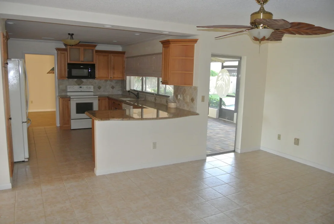 Photo of 400 Rio Lane