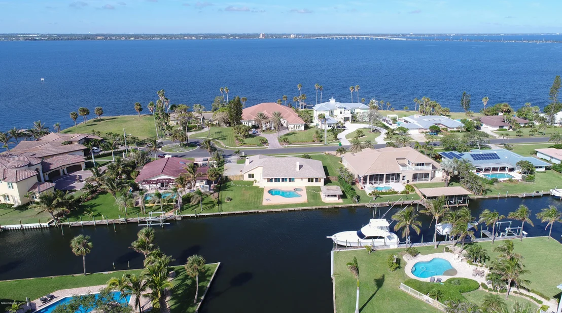Photo of 2356 Brookside Drive