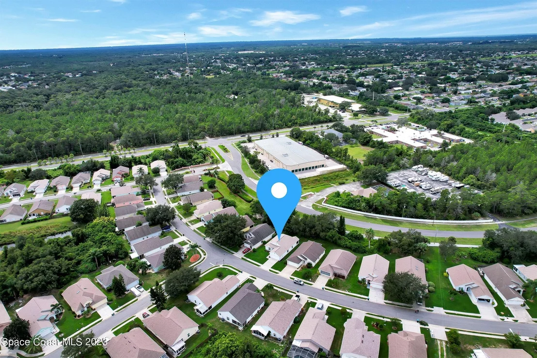 Photo of 958 Pine Creek Circle NE