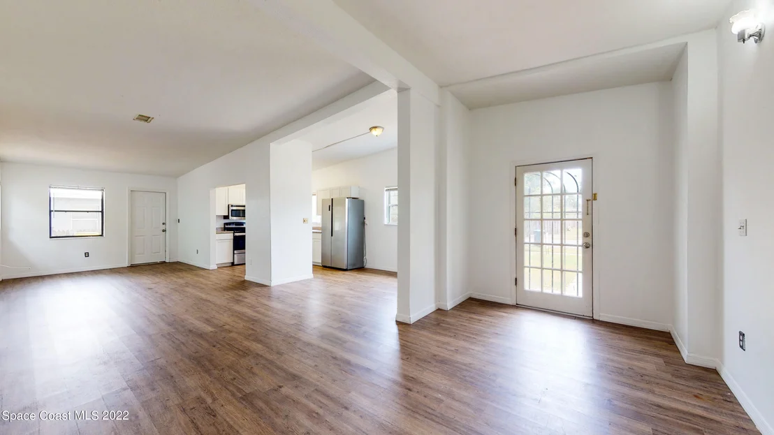 Photo of 1066 Indrio Lane NE