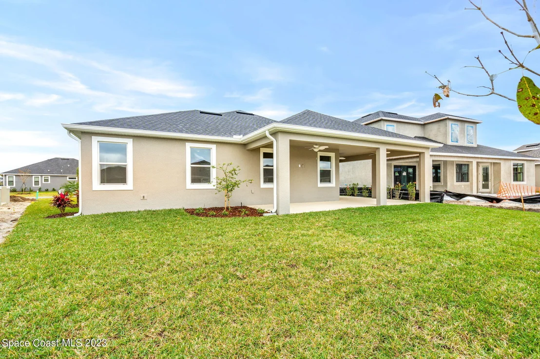 Photo of 8100 Lucent Court