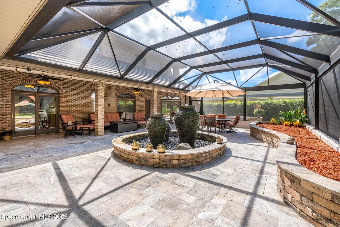 Photo of 1421 Rockledge Drive