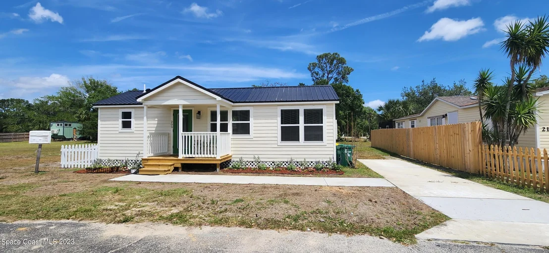 Photo of 209 Teal Drive
