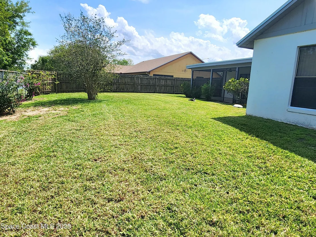 Photo of 2777 Nobility Avenue