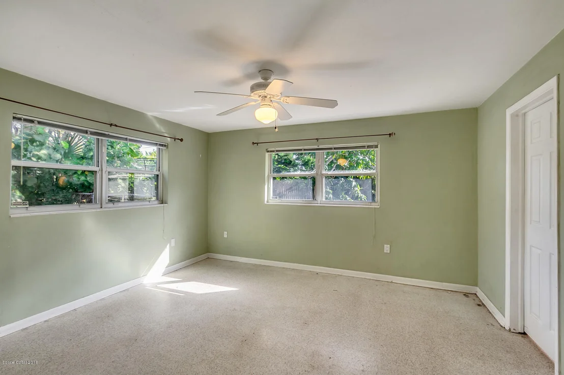 Photo of 215 7th Avenue