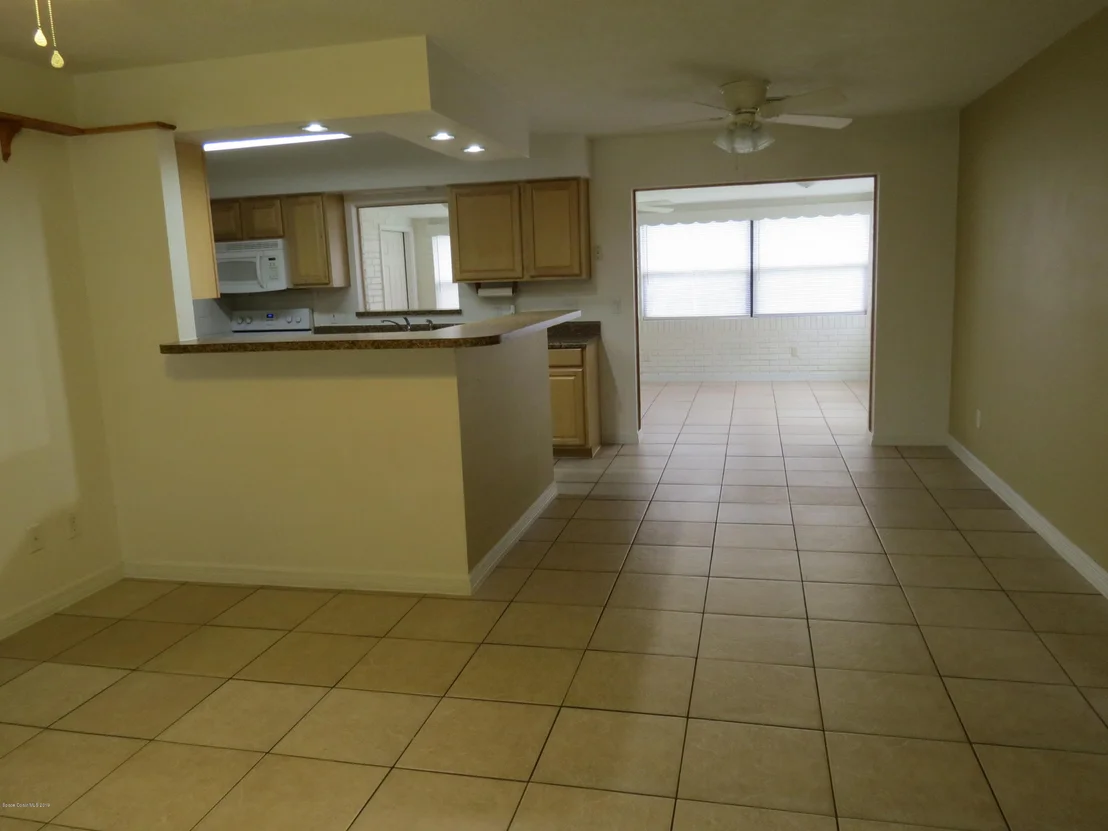 Photo of 1015 Slayton Avenue