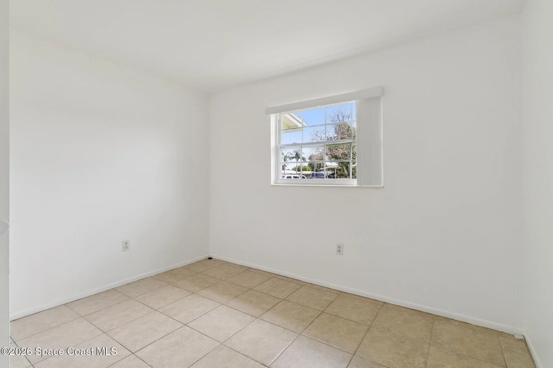 Photo of 758 Comanche Avenue