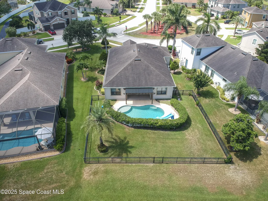 Photo of 8553 Drayton Circle