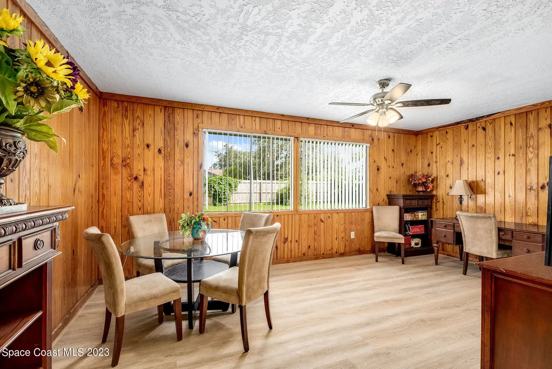 Photo of 4630 Robert Street