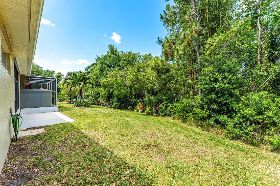 Photo of 1222 Honeybee Lane
