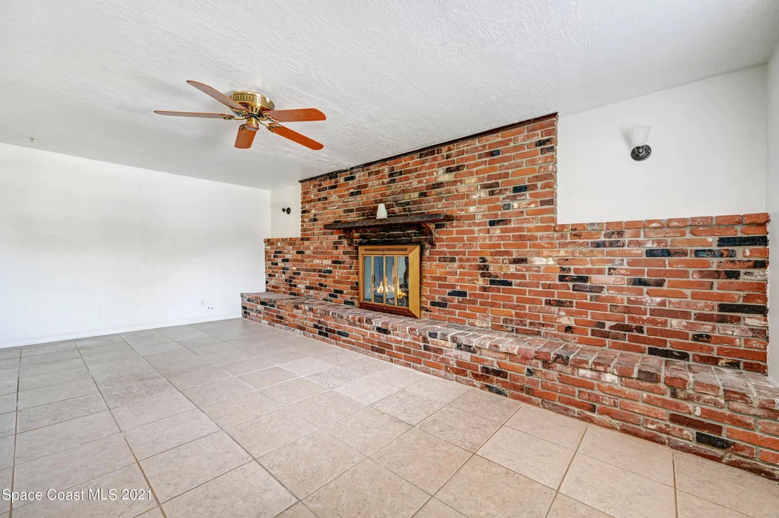 Photo of 1848 Mosswood Drive