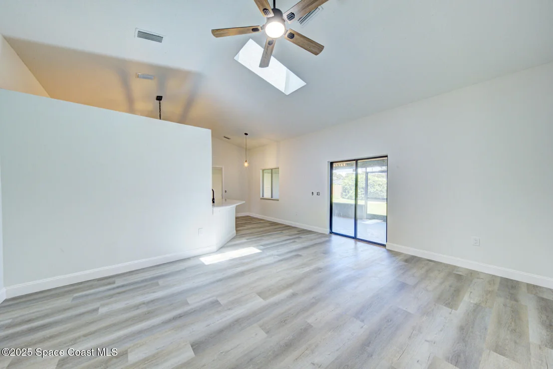 Photo of 7225 Kimball Avenue