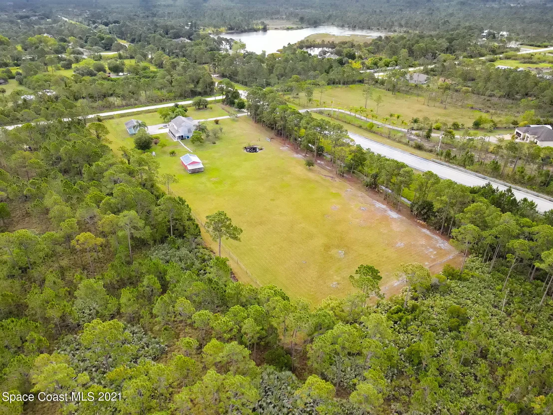 Photo of 1190 Grant Road