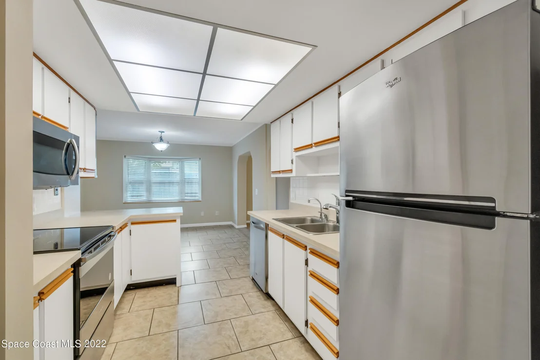Photo of 511 Avignon Drive