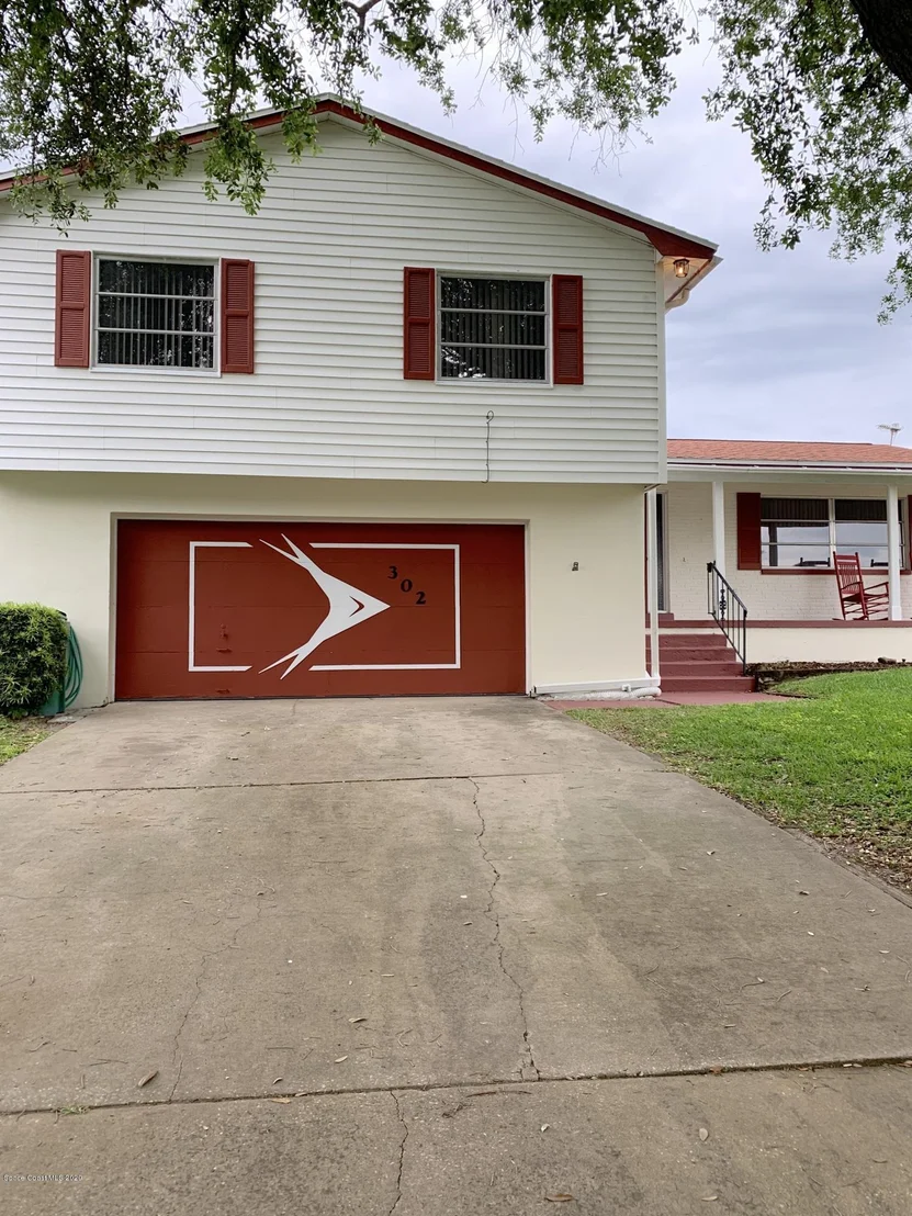 Photo of 302 Glen Ridge Road