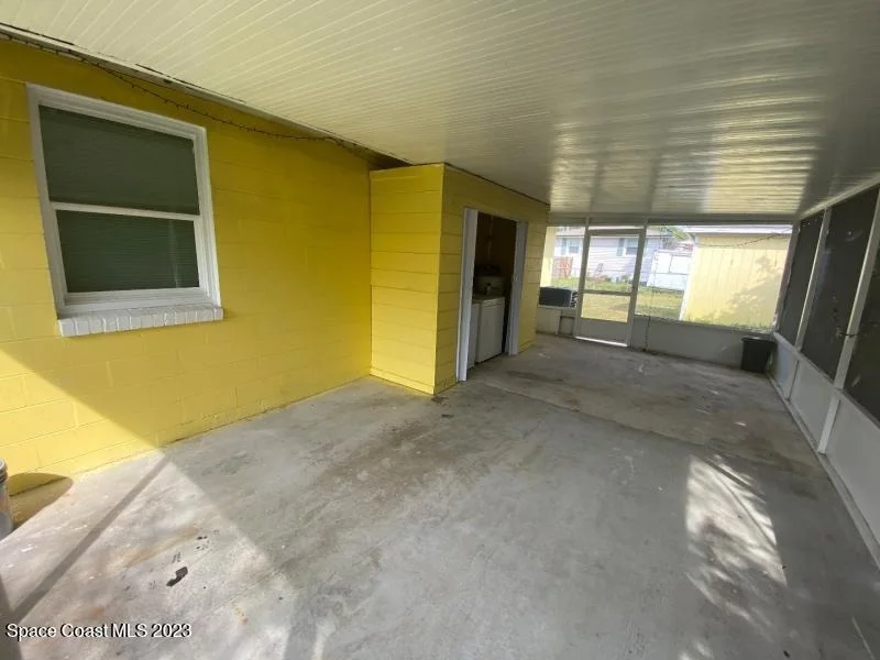 Photo of 10308 Dobell Road