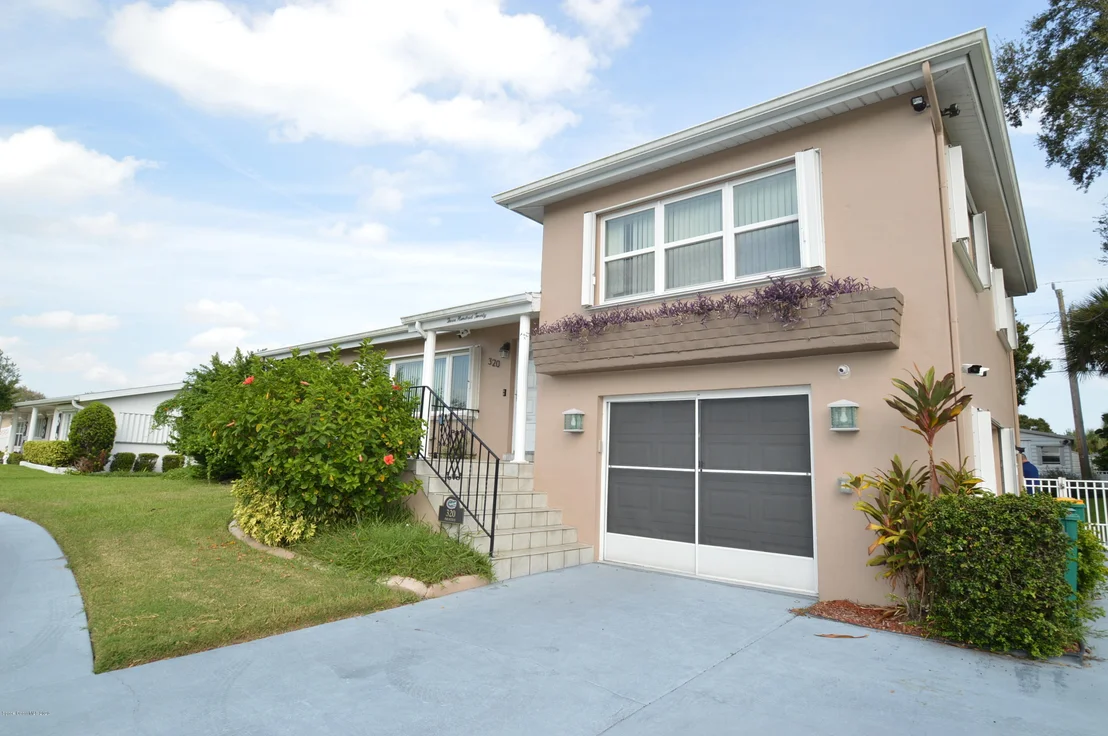 Photo of 320 Par Avenue