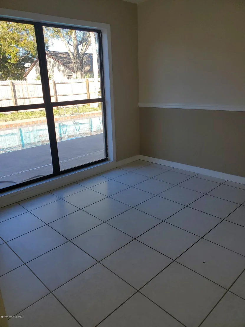 Photo of 890 Kings Post Road