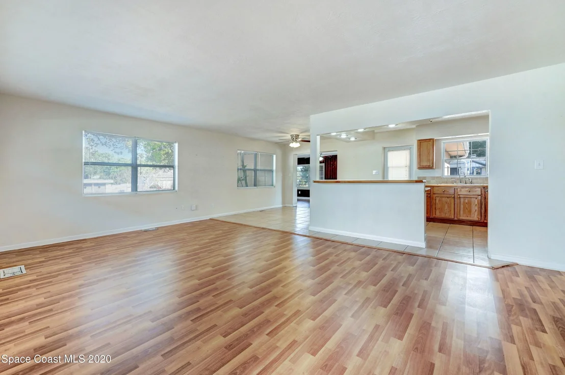 Photo of 1012 Seminole Drive