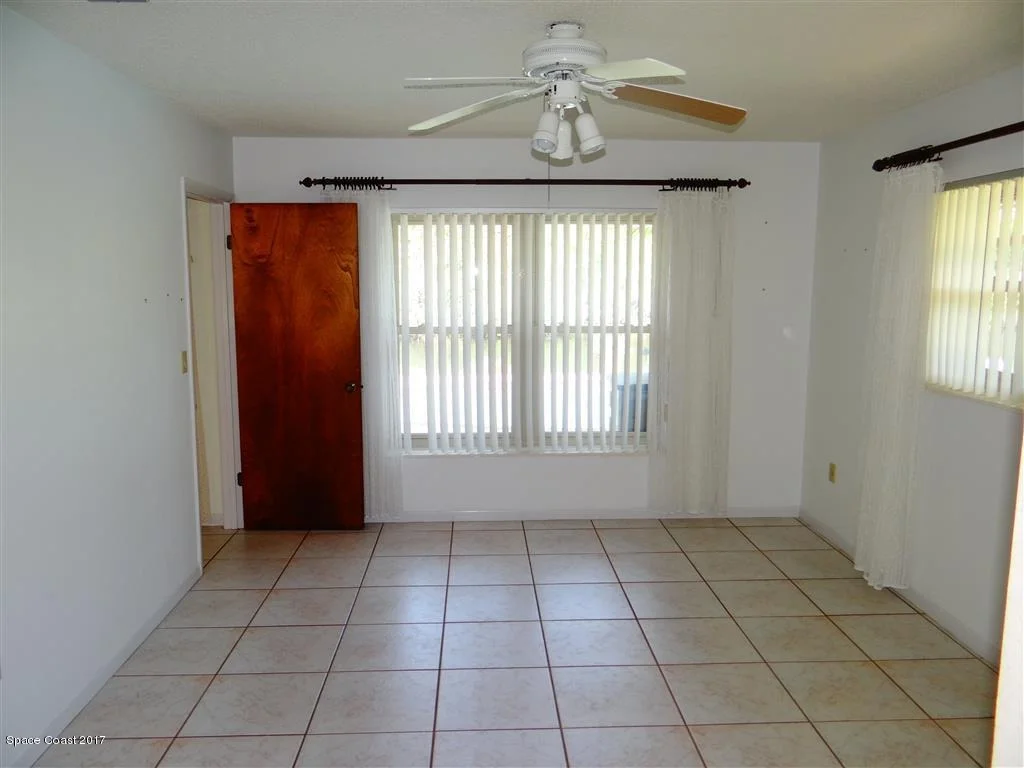 Photo of 1021 Sunswept Road NE