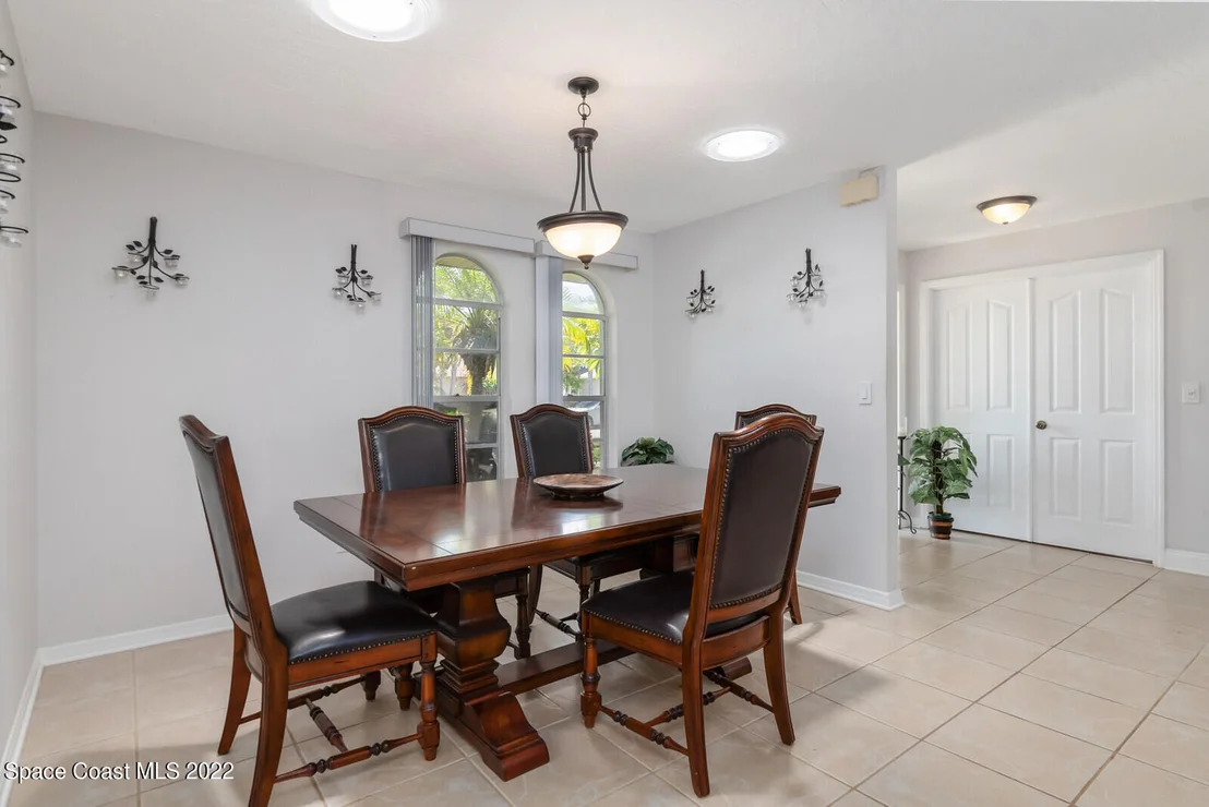 Photo of 640 Hibiscus Drive