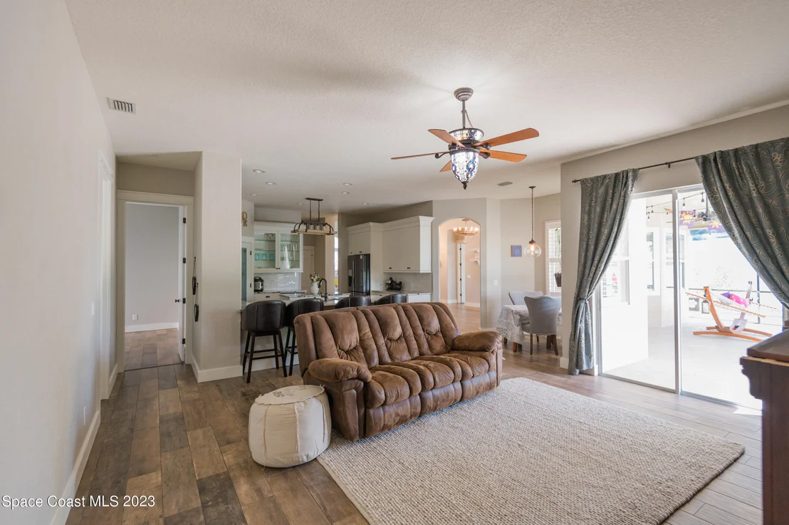 Photo of 4569 Chastain Drive