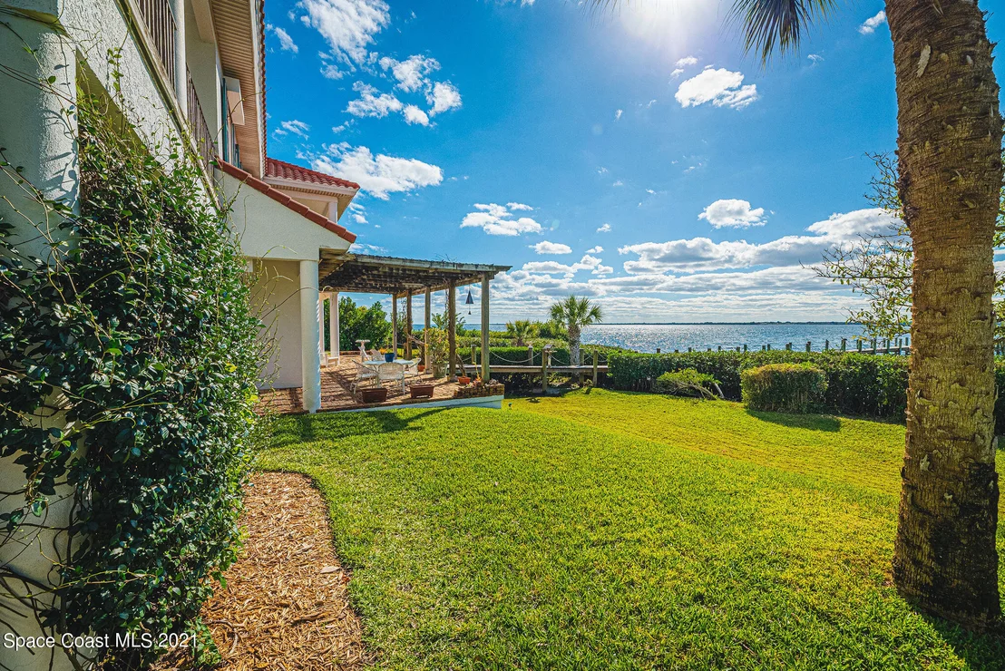 Photo of 176 Bayshore Drive