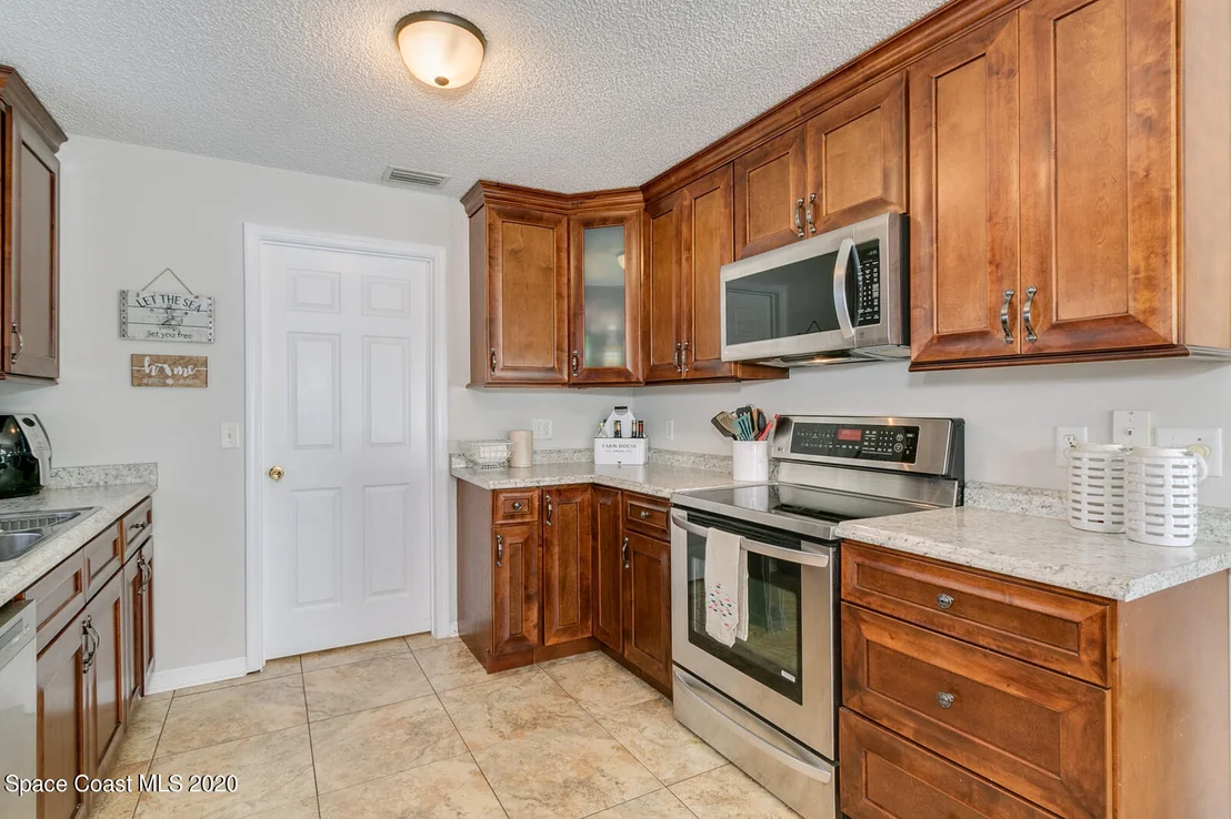Photo of 1591 Whitman Drive