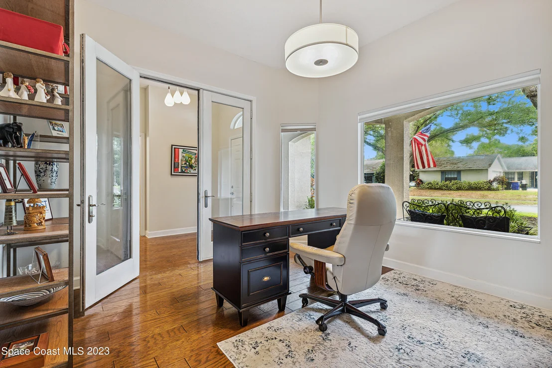 Photo of 1124 Fairlawn Drive