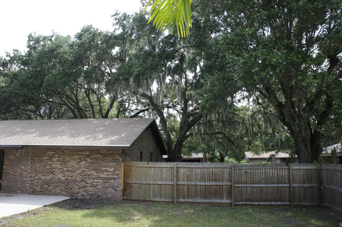 Photo of 1833 Oakwood