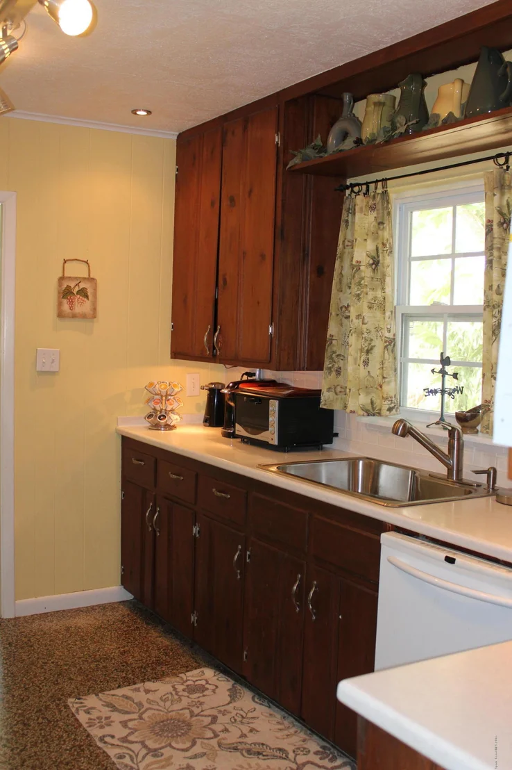 Photo of 415 Bluff Drive
