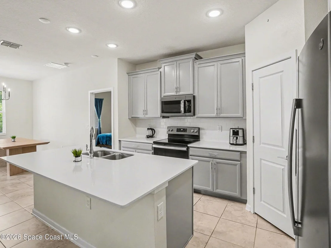 Photo of 5550 Bakewell Place