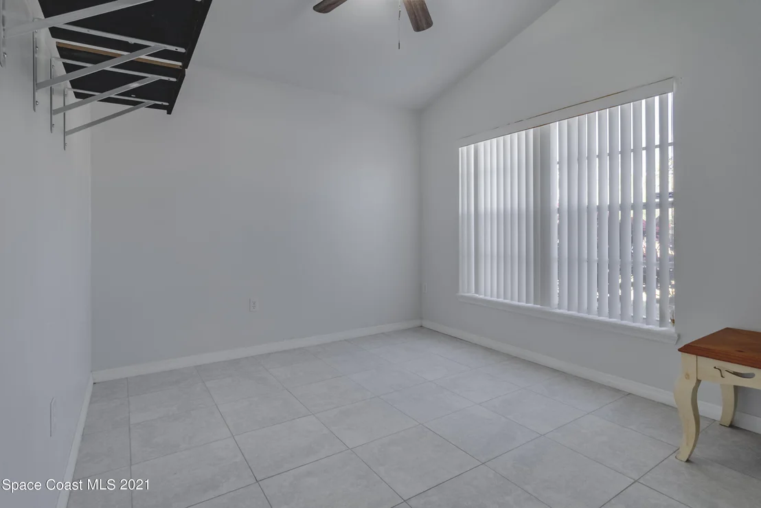 Photo of 2423 Saint Johns Lane