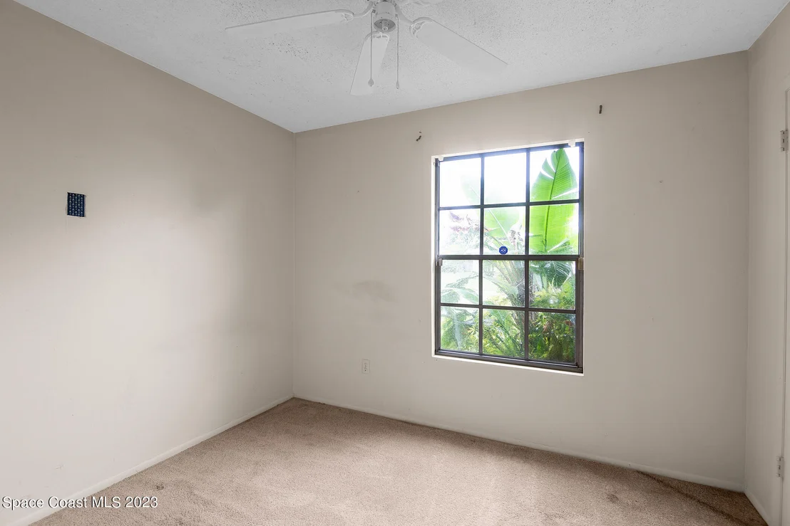Photo of 3266 Edgewood Drive NE