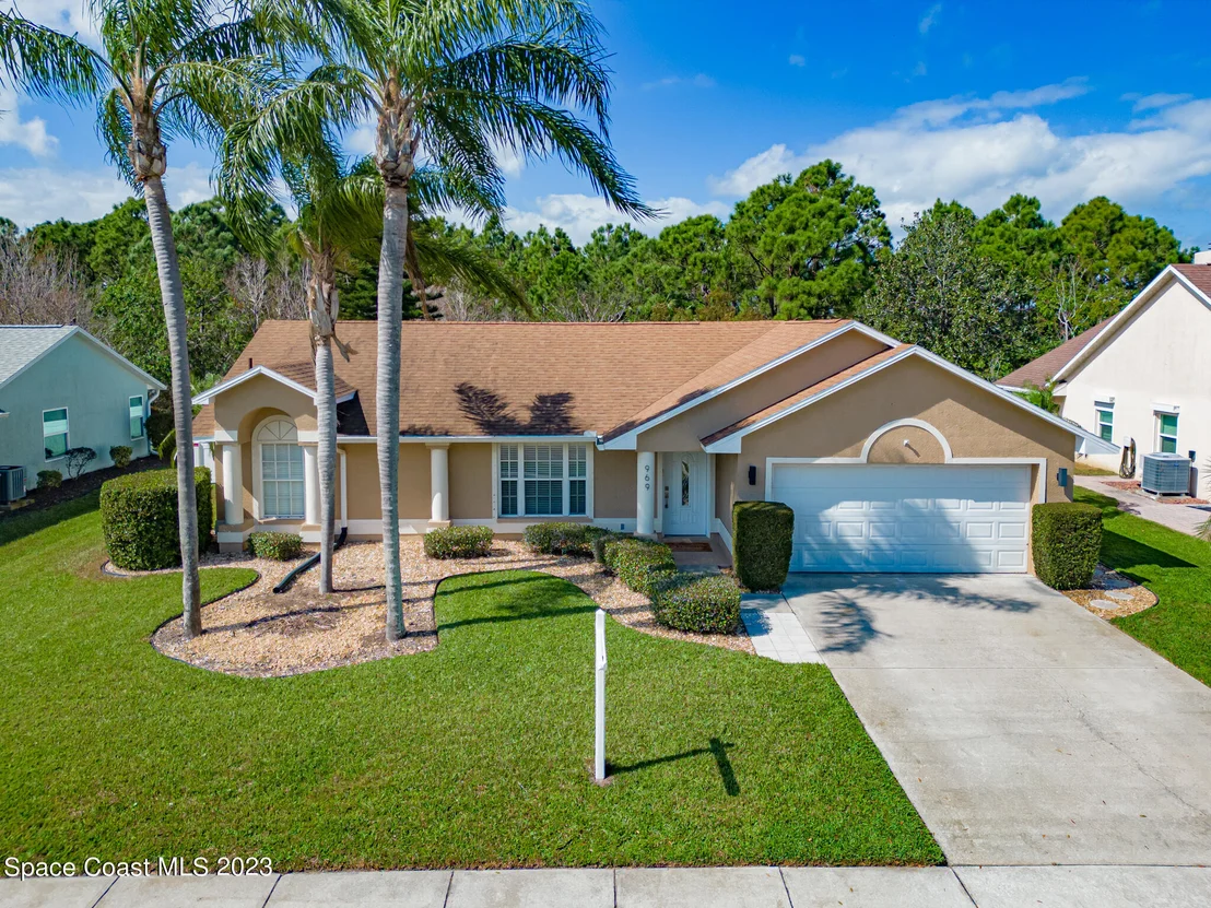 Photo of 969 Tamarind Circle