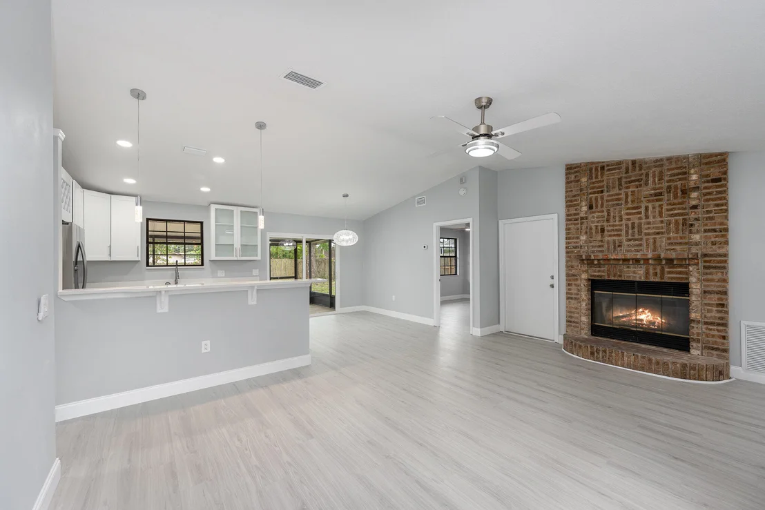 Photo of 6375 Hudson Road