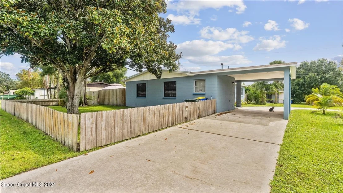 Photo of 1027 Medallion Drive