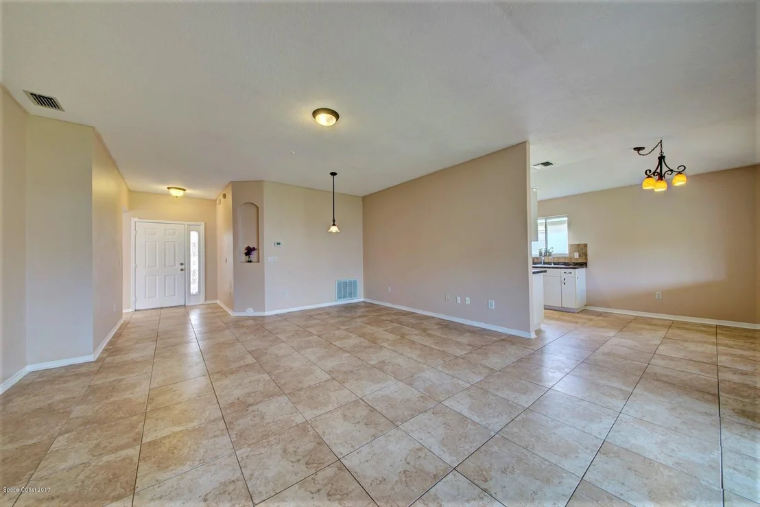 Photo of 2573 Ventura Circle