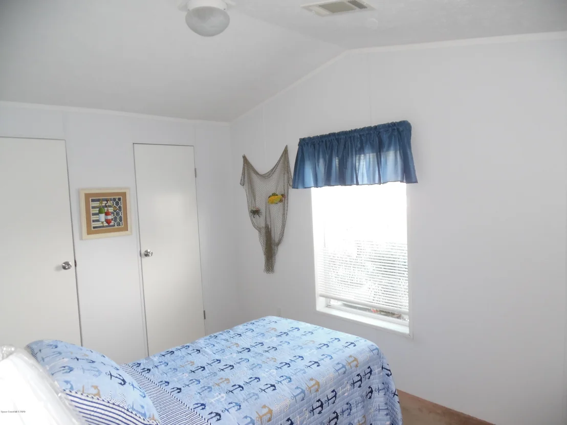 Photo of 327 Pineapple Street