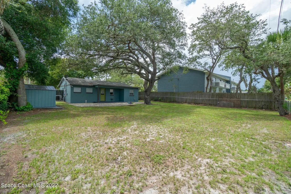 Photo of 1707 Avocado Avenue