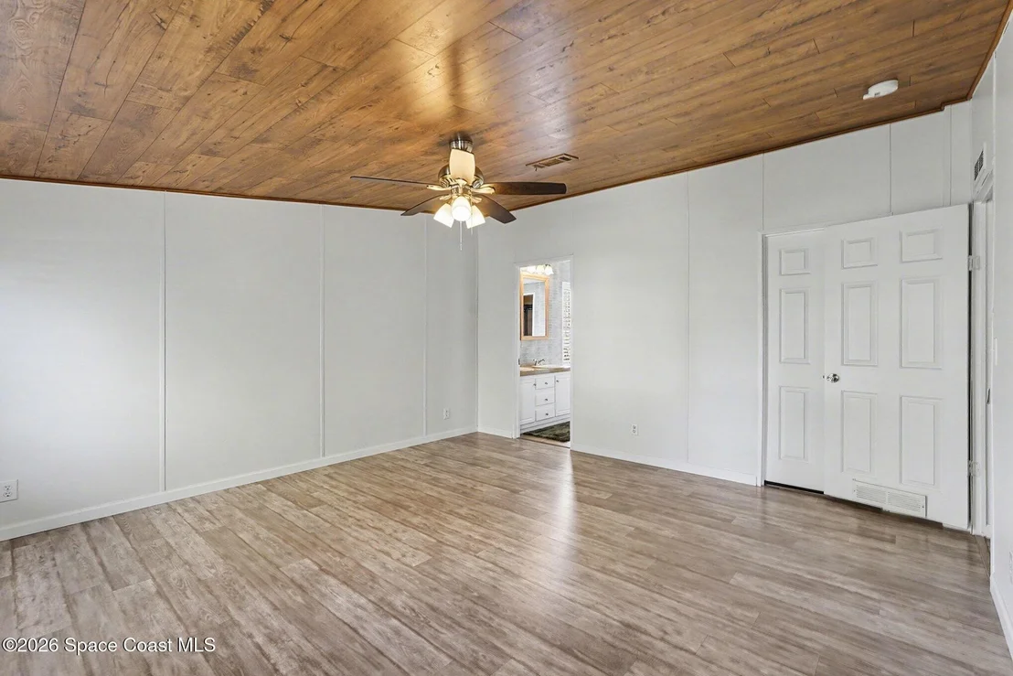 Photo of 926 Laurel Circle
