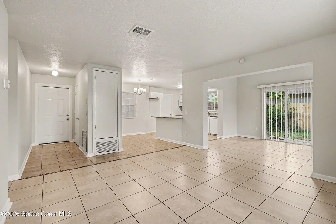 Photo of 1077 Judith Terrace