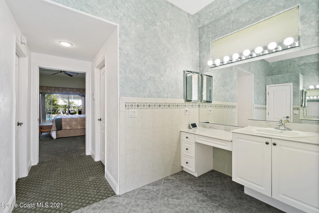 Photo of 502 Topsail Drive