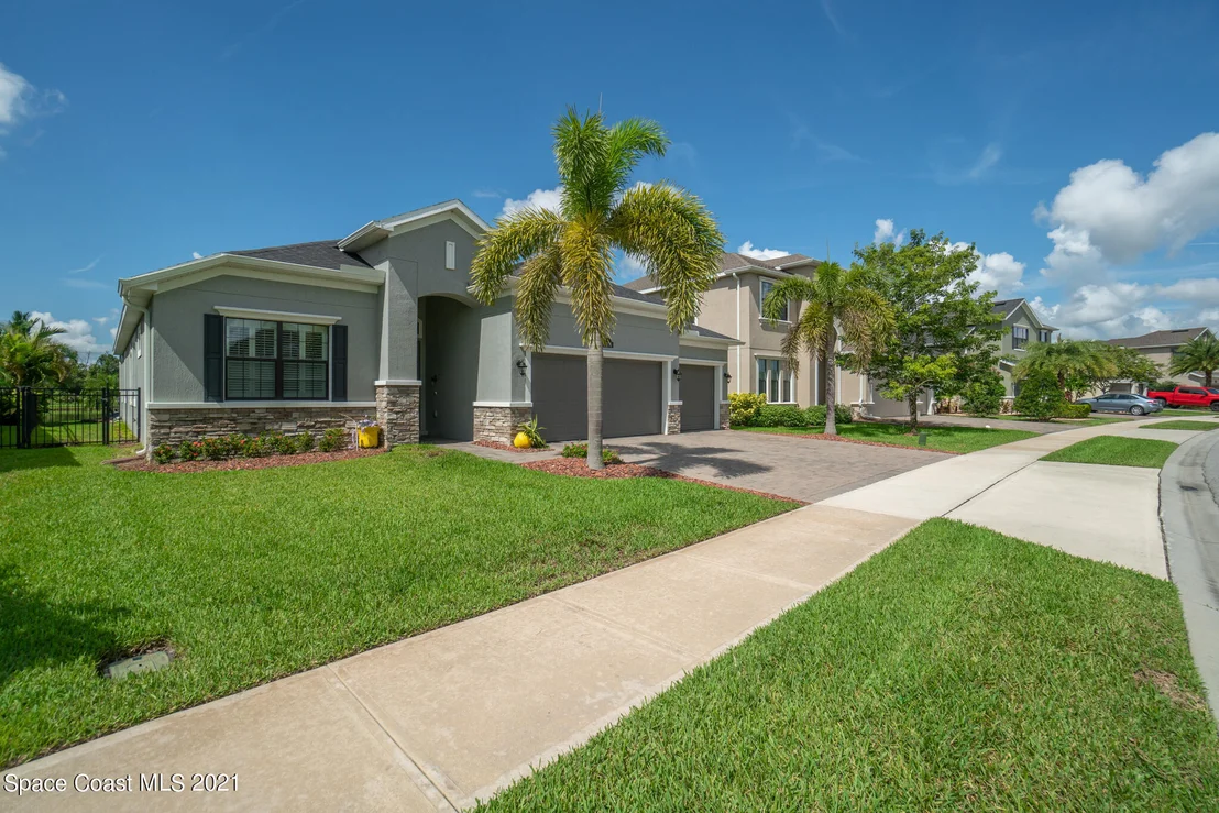 Photo of 7974 Creshire Circle
