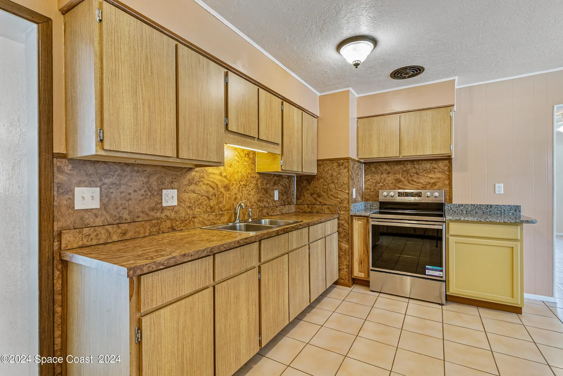 Photo of 719 Camellia Drive