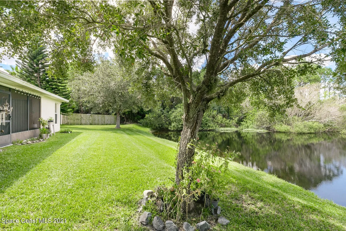 Photo of 2451 Stratford Pointe Drive