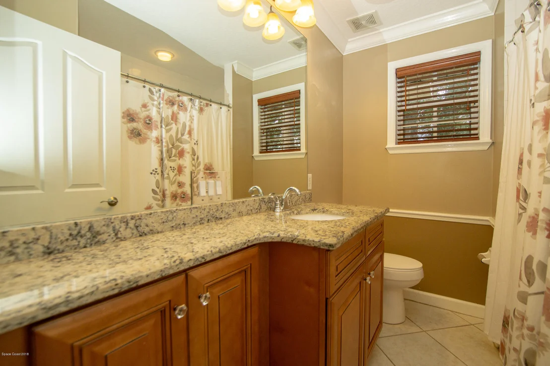Photo of 652 Gilbert Drive NE
