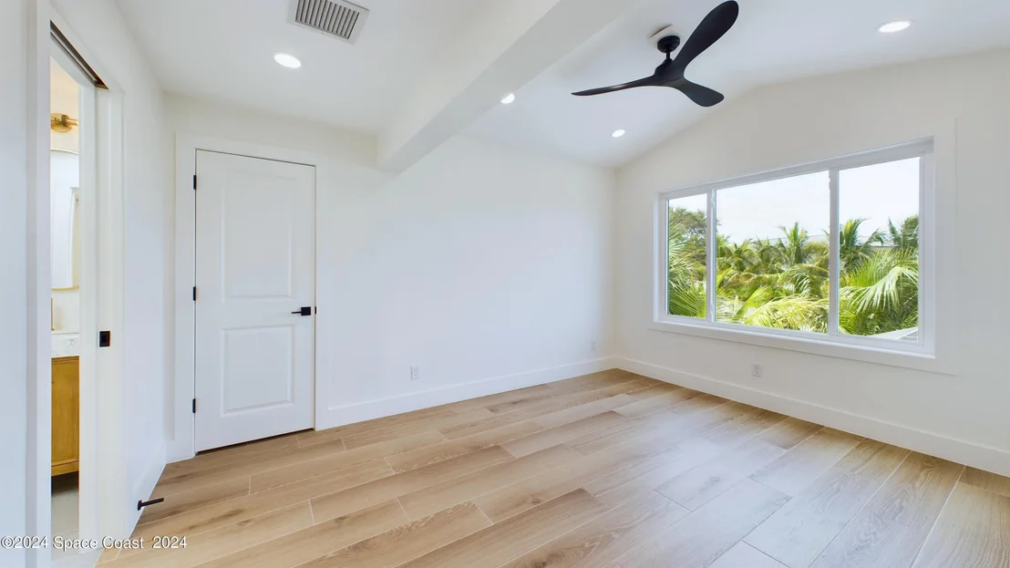 Photo of 396 Riverview Lane