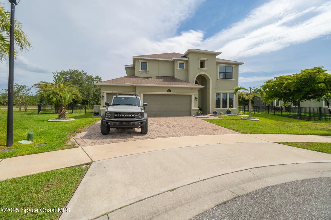 Photo of 7914 Creshire Court